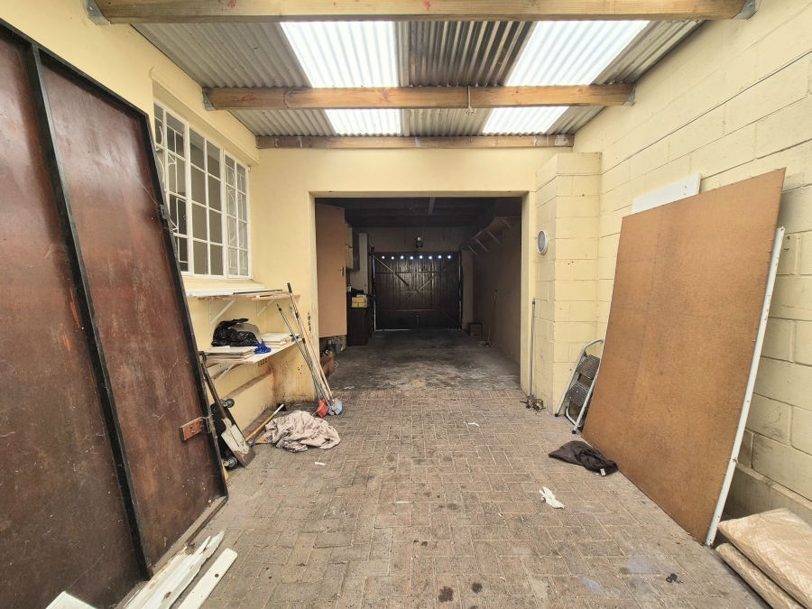 3 Bedroom Property for Sale in Wynberg Western Cape